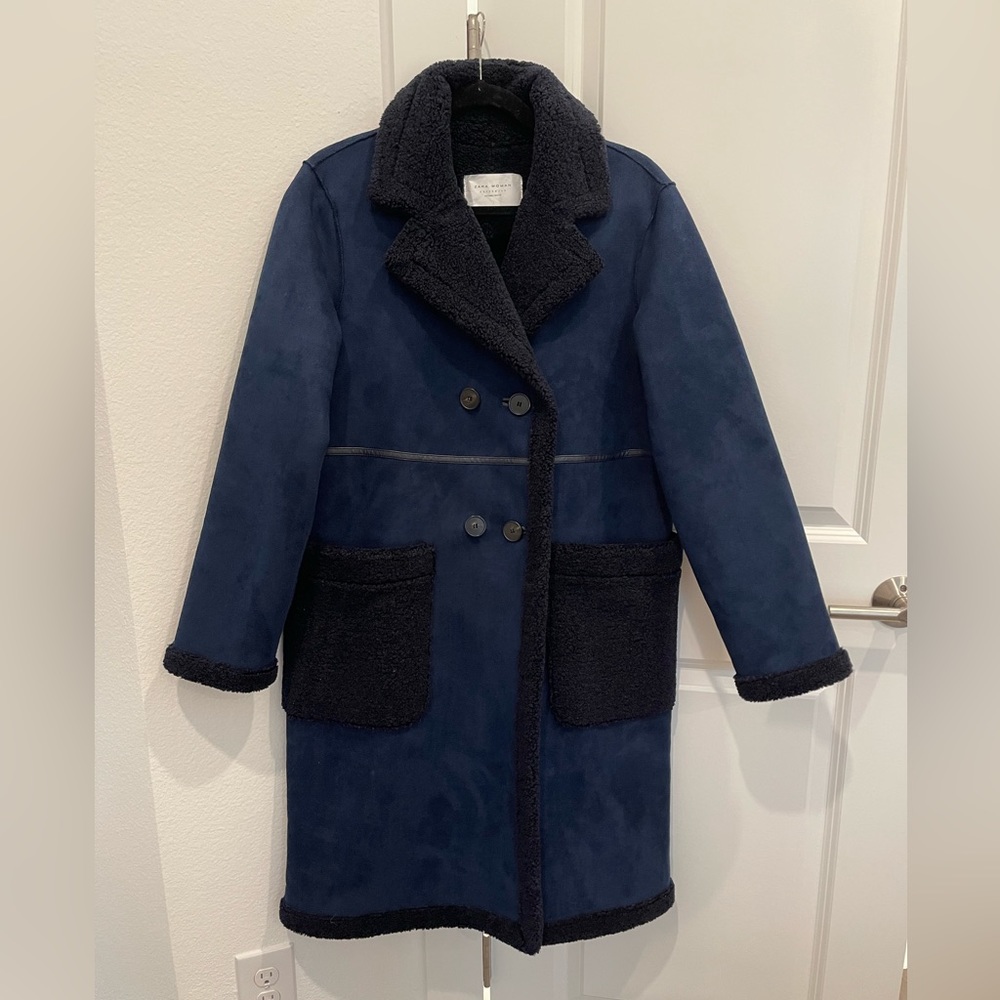 ZARA Faux Shearling Navy Coat, size M